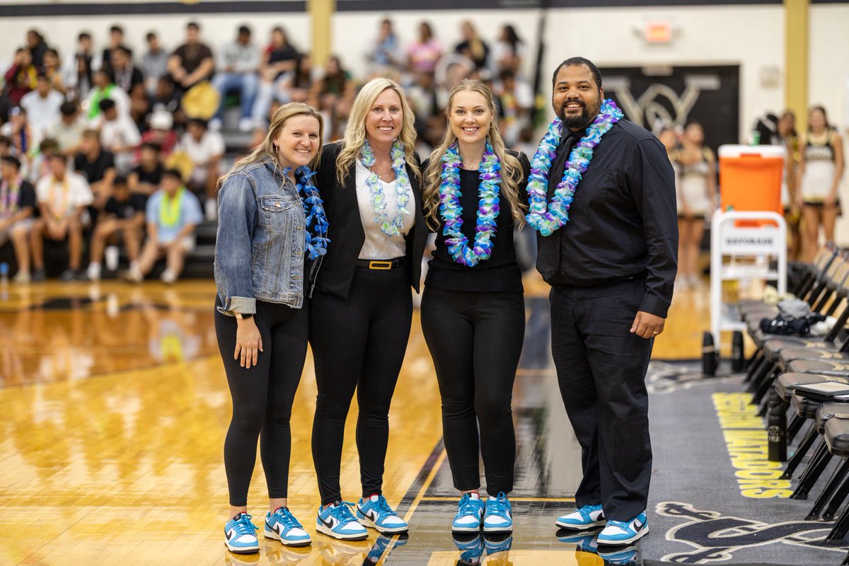 We call these the Chloe Dunks! 
#squad