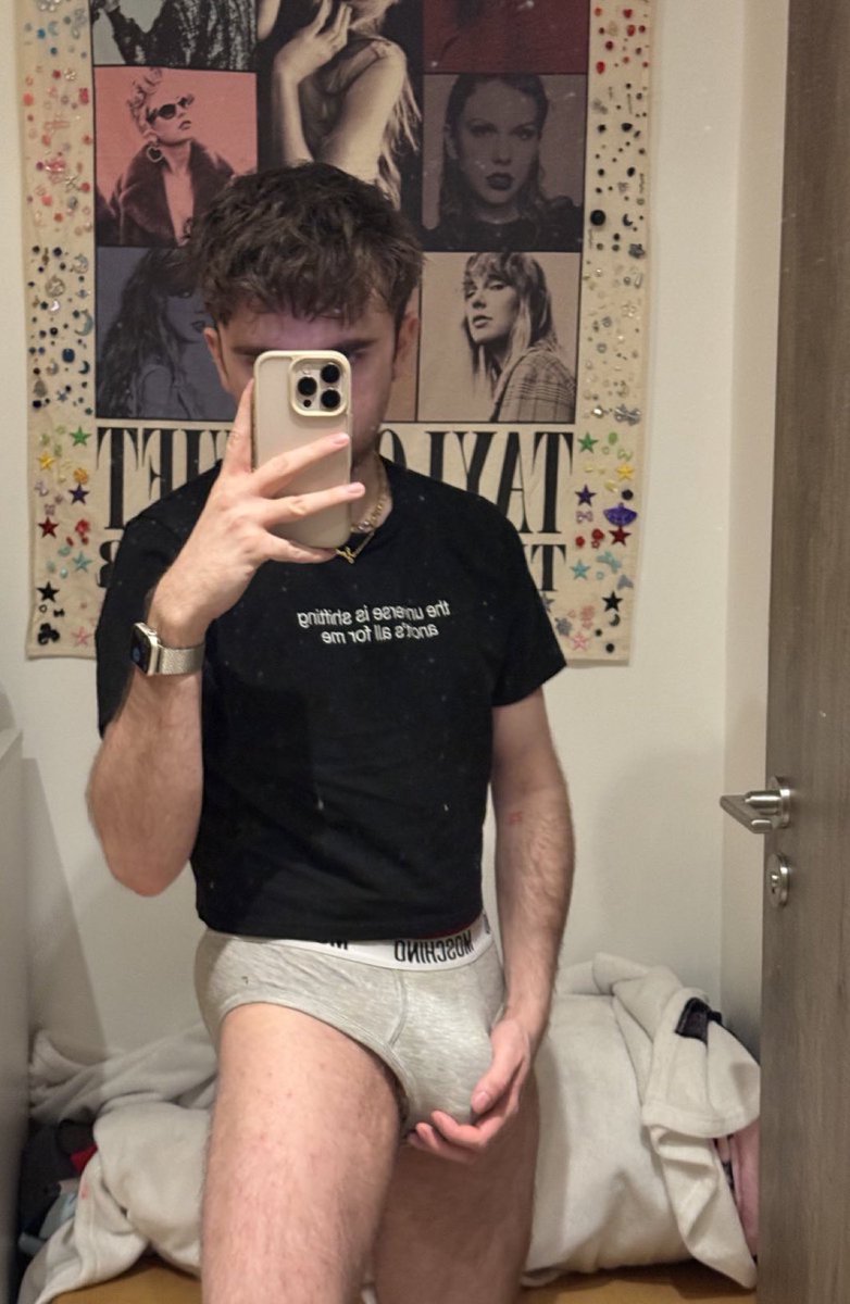 18Samuele's tweet photo. ✨ Mirror vibes, no filter needed ✨

#MirrorSelfie #Vibes #OOTD #Confidence #MensStyle #CasualLook #Inspo #Aesthetic #DailyFit #Viral #paofc #Chudai https://t.co/00U1NuETVh