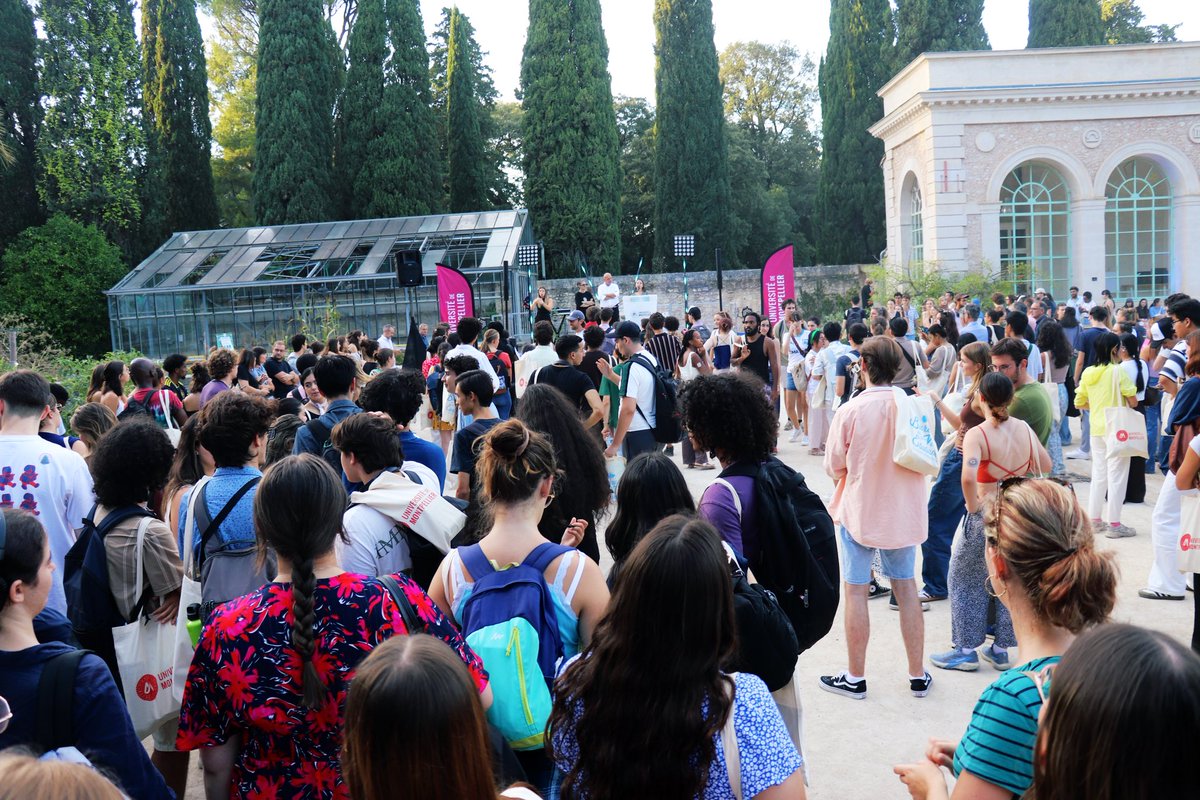 Bienvenue aux nouvelles étudiantes et nouveaux étudiants qui rejoignent l’UM et qui profitent aujourd’hui d’une journée d’accueil ensoleillée au Jardin des Plantes de #Montpellier pour rencontrer associations et services de vie étudiante. Très bonne rentrée à toutes et tous !