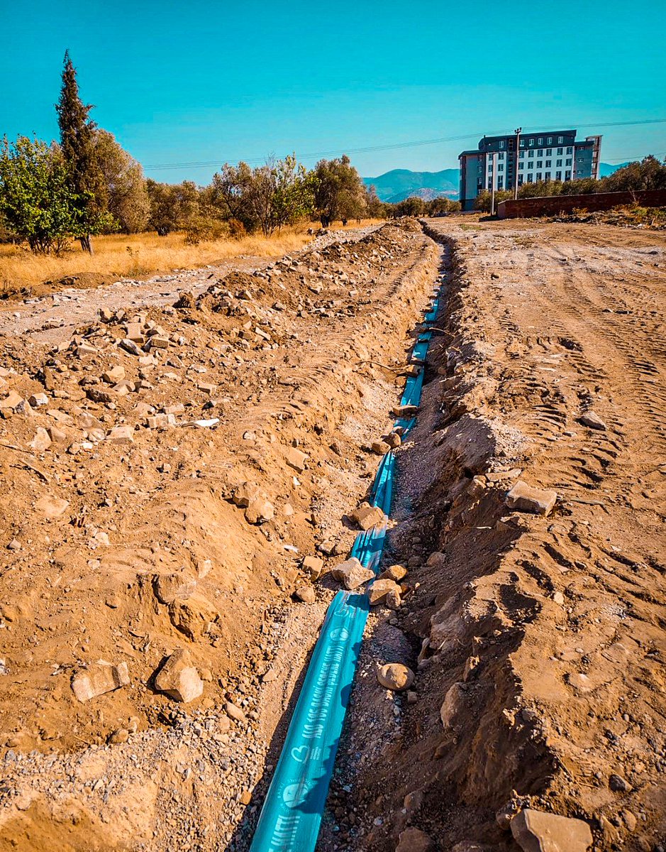 Mahallelerimizi yıllar sonra kesintisiz içme suyuna kavuşturmak için sürdürülebilir su yönetimi doğrultusunda çalışmalarımıza devam ediyoruz. 💧

📍Edremit

✅Altınkum mahallesi Çiftlik caddesi
✅Kadıköy mahallesi Evliya Çelebi caddesi
✅Cennetayağı mahallesi yeni imara açılan