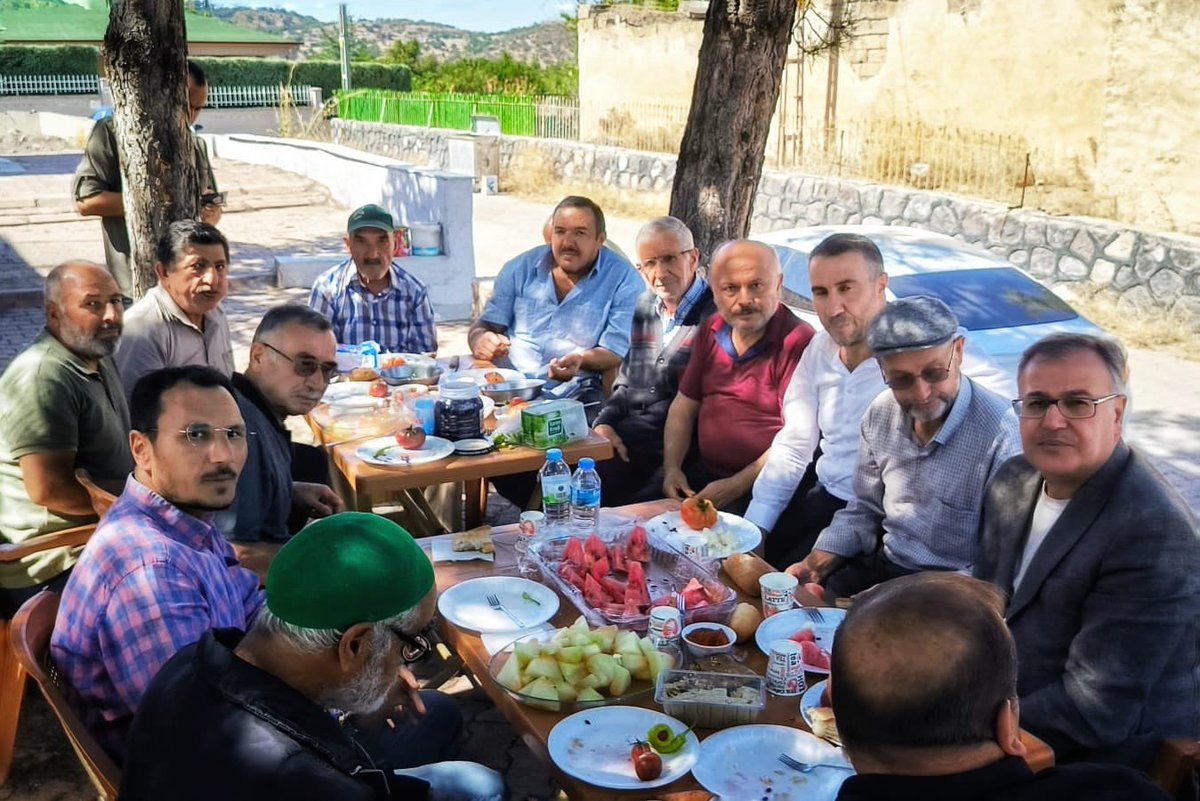 Hacılar Belediye Başkanımız Bilal Özdoğan ile Hacılar Beğendik Bağları’nda hemşehrilerimizin sofralarına misafir olduk.

Teşekkür ediyor, bereketin ve muhabbetin daim olmasını diliyoruz. 🌿

#SaadetPartisi #Kayseri #Hacılar