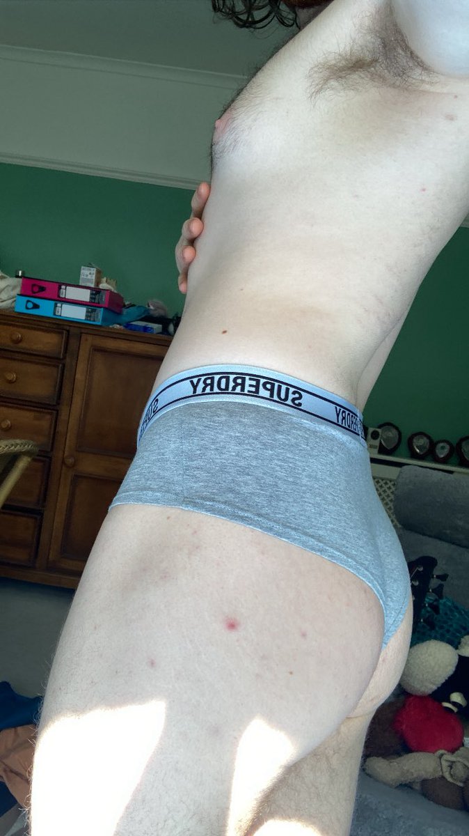 Three early birds 🦅 can get my worm 🐛 for 35% off! 😱 

onlyfans.com/eggytheclown

#weinerwednesday #dick #cock #femboy #ass #anal #cum #enby #nsfw #goon #goonsky #trans #lgbt