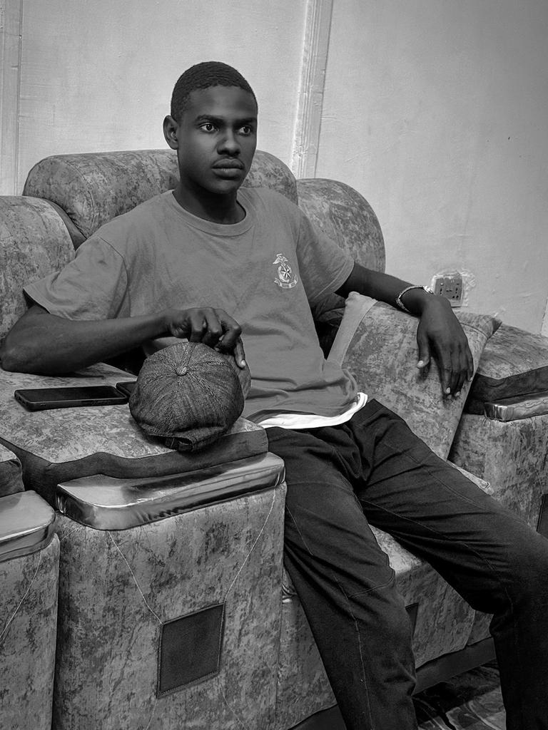 adamu_sultan_'s tweet image. To be successful in life
- Sleep between 9 PM to 3 AM
- Pray Tahajjud then Fajr
- Read Quran daily
- Never miss a single Salah
- Give Sadaqah regularly
- Make a habit of using Masnoon Duas in your daily life
- Recite Surah Waqiah and Surah Mulk before sleeping
NEVER HURT ANYONE