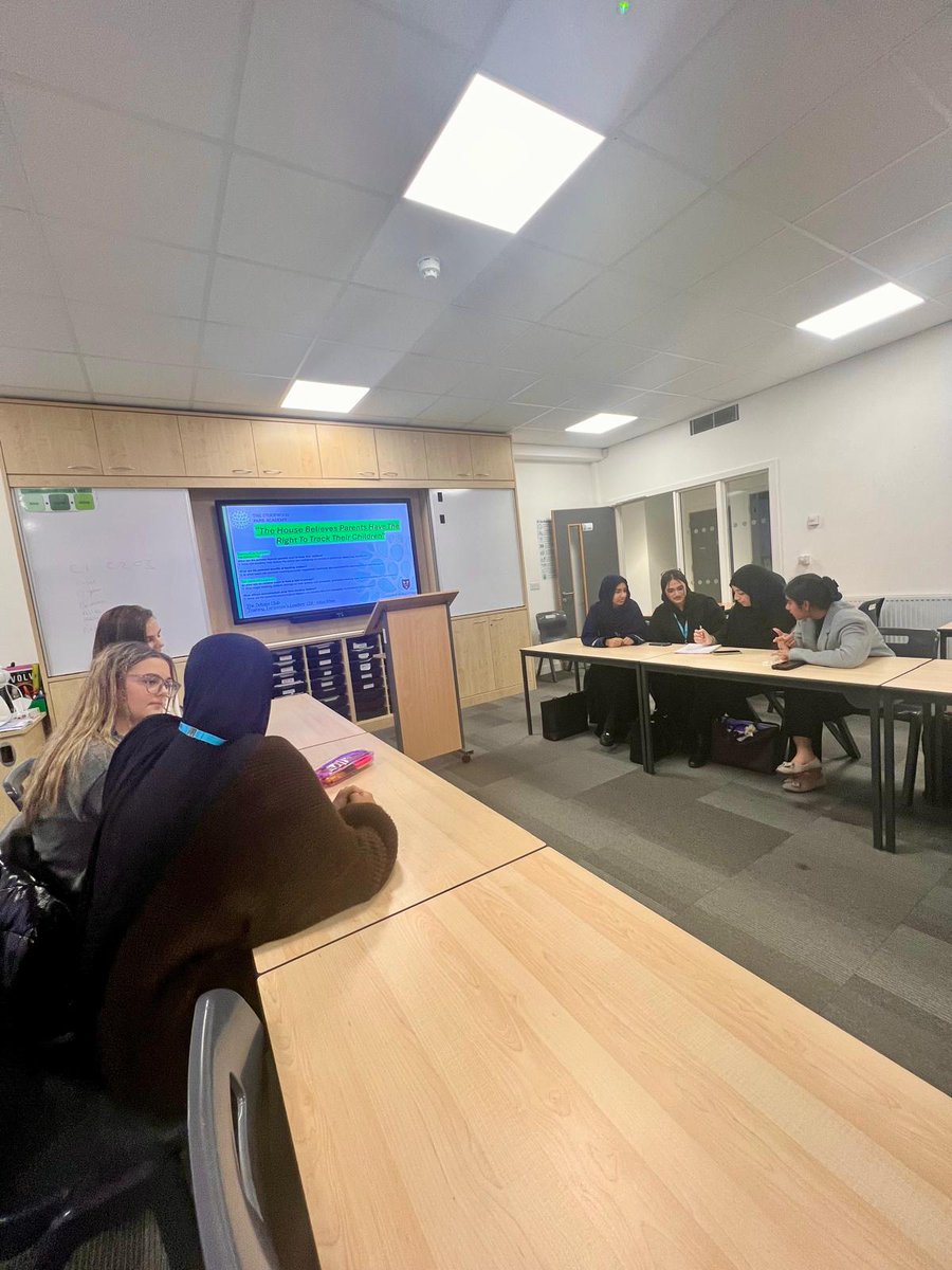 StockwoodPk's tweet photo. Our 6th Form enrichment programme is up and running. The first debate of the year was a fiery affair but we wouldn't expect anything less from this amazing group.

@TheChalkHills @advschools @HarrietMills86 https://t.co/qX2YL8xaSq