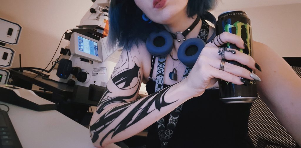 AngleScience's tweet image. Keep Working 💪🏻🔬🖤🌻