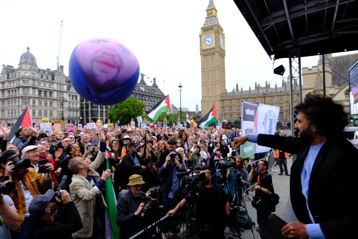 THIS IS THE CROWD THAT HAS KEPT TRUMP OUT OF LONDON