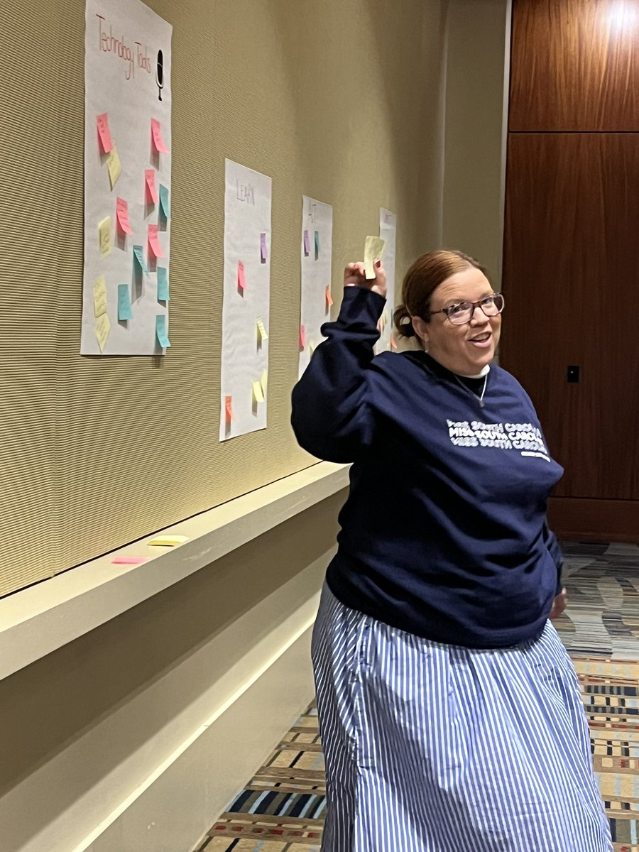 Behind every presentation are mentors and supporters who make the journey possible. Honored to meet them at the SC ML Conference. #SCMLConference