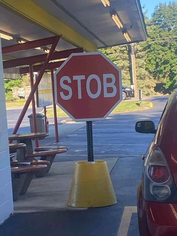 🕐HOURLY🕑 shitpost (@hourly_shitpost) on Twitter photo 