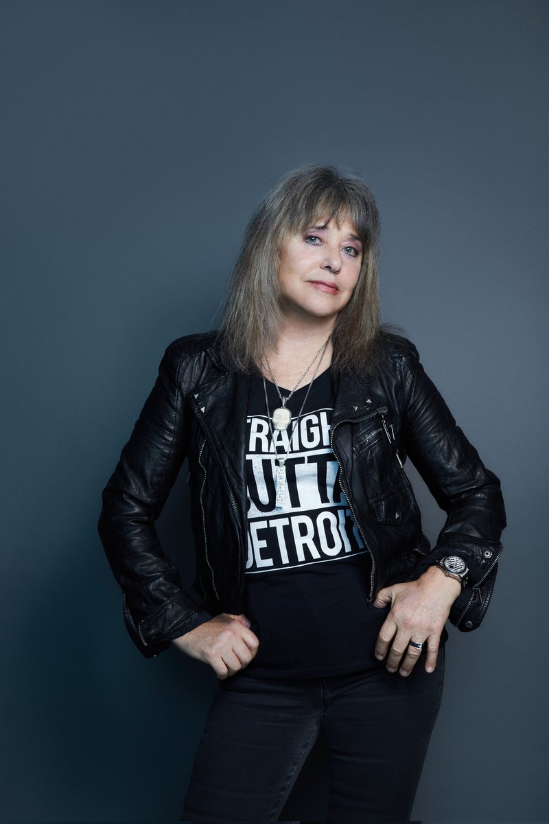 FoxReviewsRock's tweet photo. Take a look at our interview with @Suzi_Quatro ! 

https://t.co/saTbUl9bqQ

#Suziquatro #Interview #foxreviewsrock #glamrock #rock https://t.co/rA13DhMX1X