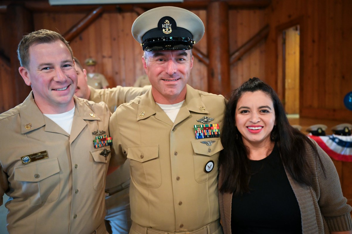 NTAGPNW's tweet photo. X (Twitter)

ICYMI: On Sept. 16, NTAG PNW welcomed 4 new Chiefs—from nuclear to medical to Navy Counselors. These leaders rose through the ranks to guide the next generation. ⚓️

Start your journey today: https://t.co/nEo99Ja9oi | 1-800-USA-NAVY https://t.co/k1T73GZ82o