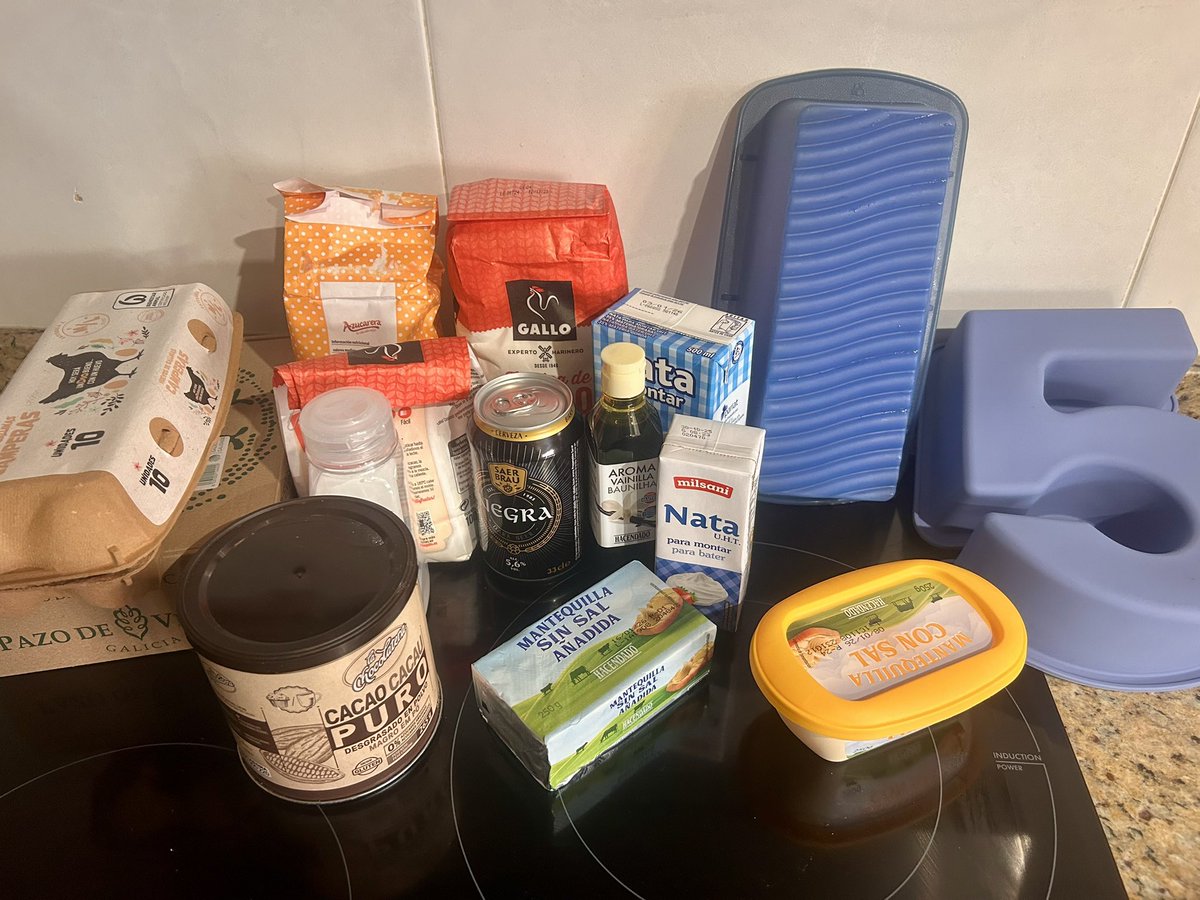 Ya estamos liados otro año más (núm2 cumple mañana 15) 😅
Tarta Guinness en proceso…