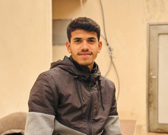 Abu_Salah9's tweet photo. محمد علاء صحفي جديد قتله الاحتلال اليوم 

محمد بطل حقيقي لم يتوقف عن نقل الصورة منذ بداية الإبادة. https://t.co/5v8zJ3k7dq