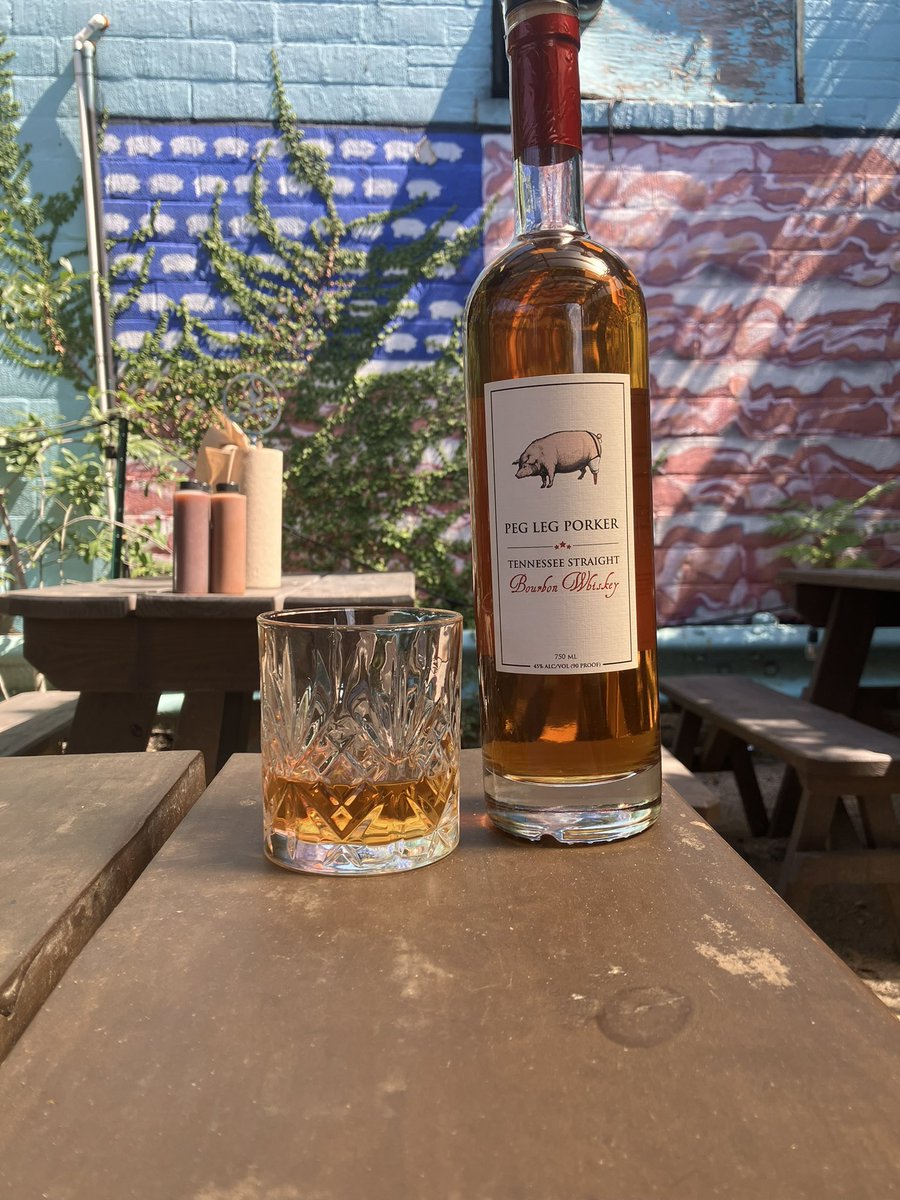 BlueOakBBQ's tweet image. Come enjoy our Whiskey of the Week feat. @PegLegPorker Tennessee straight bourbon whiskey,crafted by pitmaster and our good buddy, Carey Bringle. A nod to Southern BBQ, it’s filtered through hickory charcoal and delicious. 

Only $8 a pour this week.