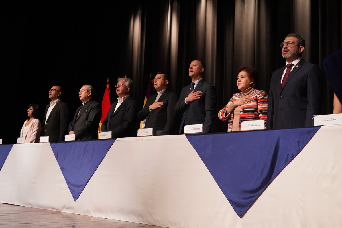 upsalesianaec's tweet image. 👤 ¡Un nuevo capítulo lleno de fe, servicio y liderazgo comienza! 

📰Es un honor anunciar la posesión del P. Juan Cárdenas como #Rector de la #UPS para el período 2025-2030. La ceremonia se celebró en la sede #Cuenca, con la presencia de autoridades académicas, gubernamentales e…