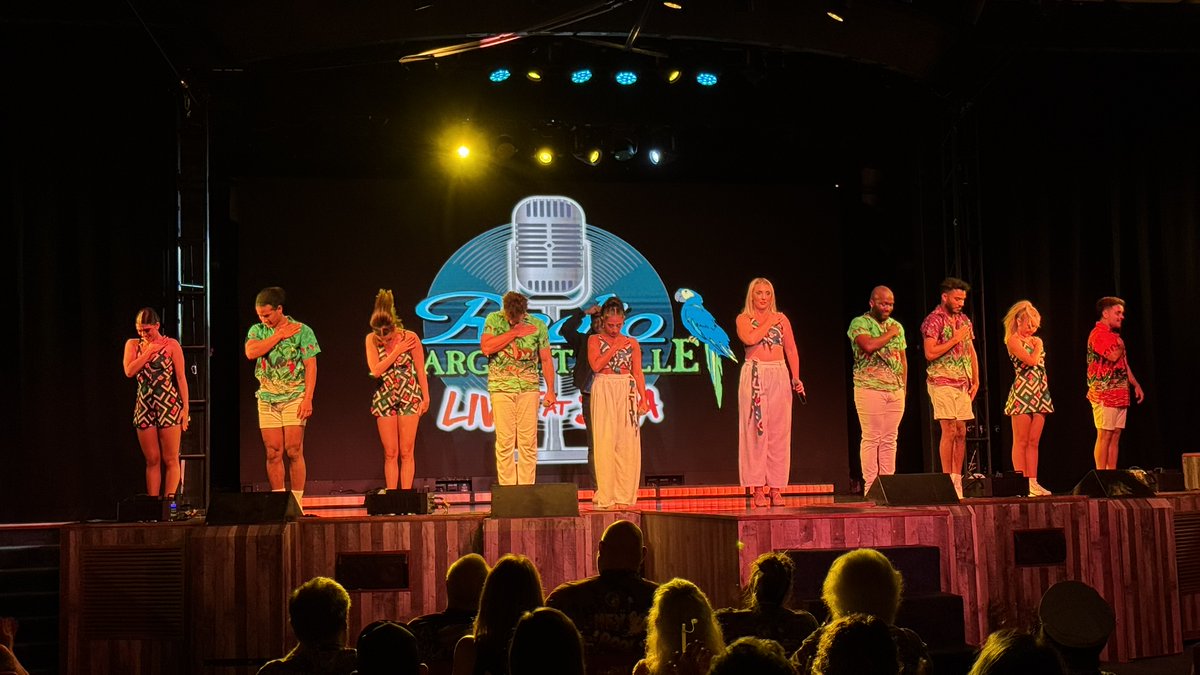 WavemastersGrp's tweet image. Need some entertainment to top off your night?  The Paradise performers will scratch that itch for you.  #cruise #cruisebrothers #wavemasters #vacation #travel #getaway #inclusive #island #ocean #relaxing #Margaritaville #Margaritavilleatsea