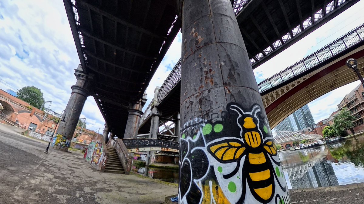 We have a cheeky midweek video this evening. The amazing Castlefield viaduct in 360 #Manchester 
youtu.be/CmUaF3vb1YM