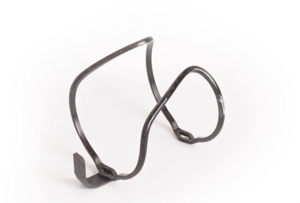 Engineered in the Dolomites, Alpitude cages are more than accessories — they’re a balance of featherlight carbon, strength under pressure, and design subtlety worthy of the world’s finest bikes. rfr.bz/t94aa5c