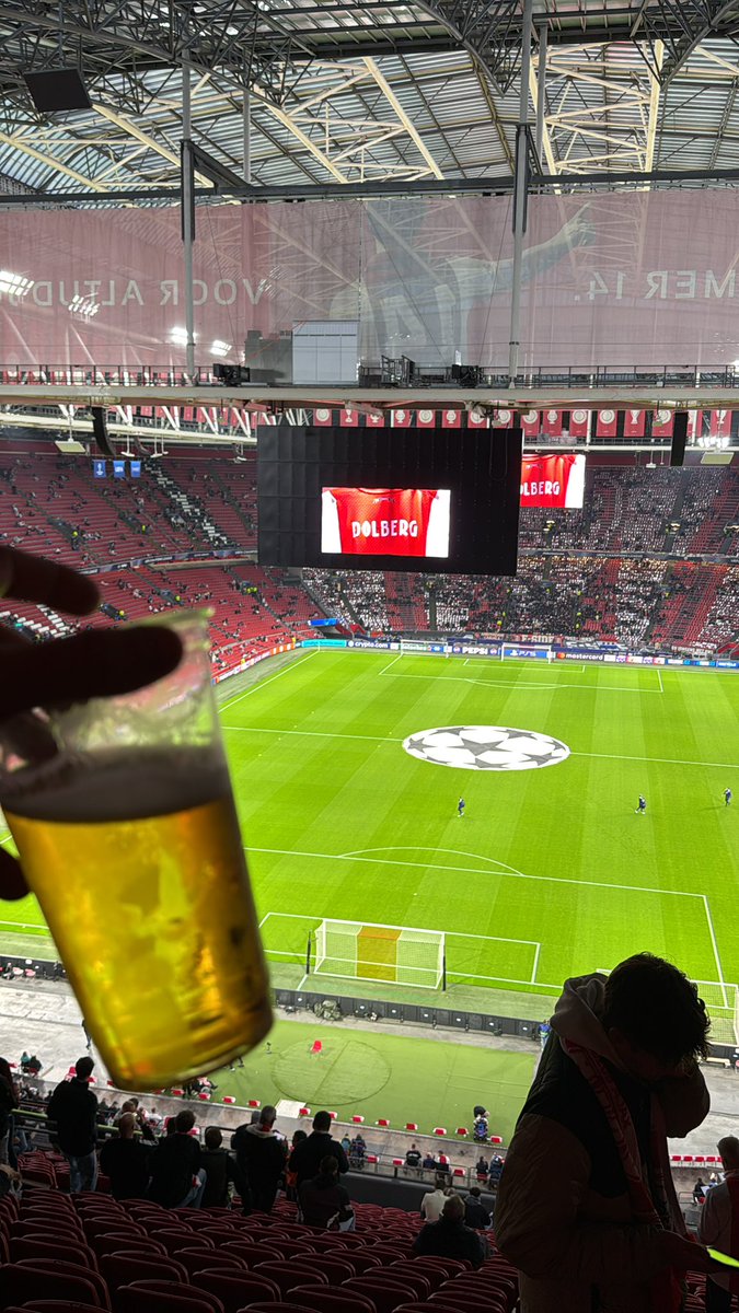 Man die er een balletje inlegt vandaag word getoond op het scherm!

#UCL