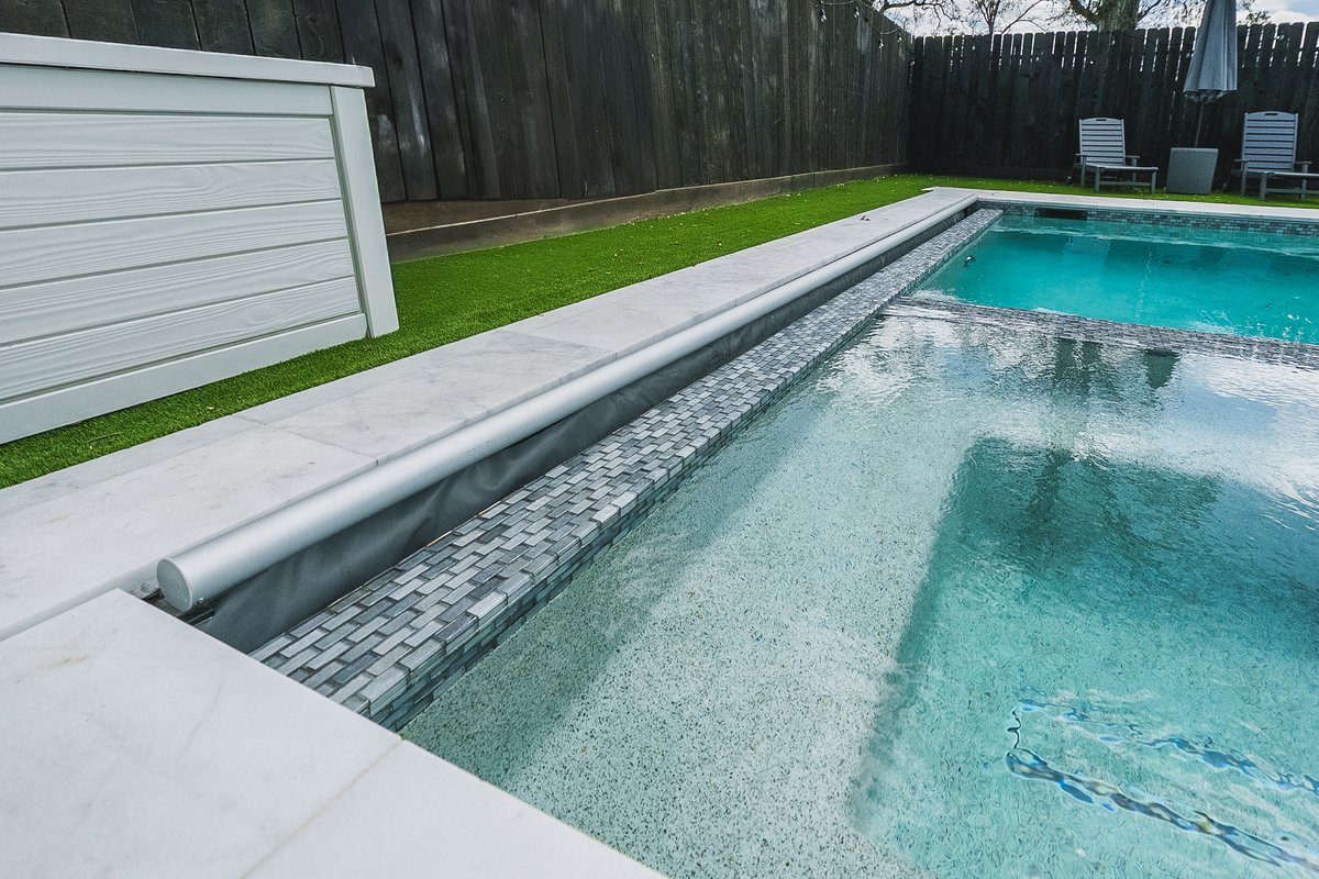 PlatinumPools's tweet image. Automate your pool with a pool automation system. Control everything from lights to temperature with the touch of your phone.

#poolautomation #smarthome #convenience