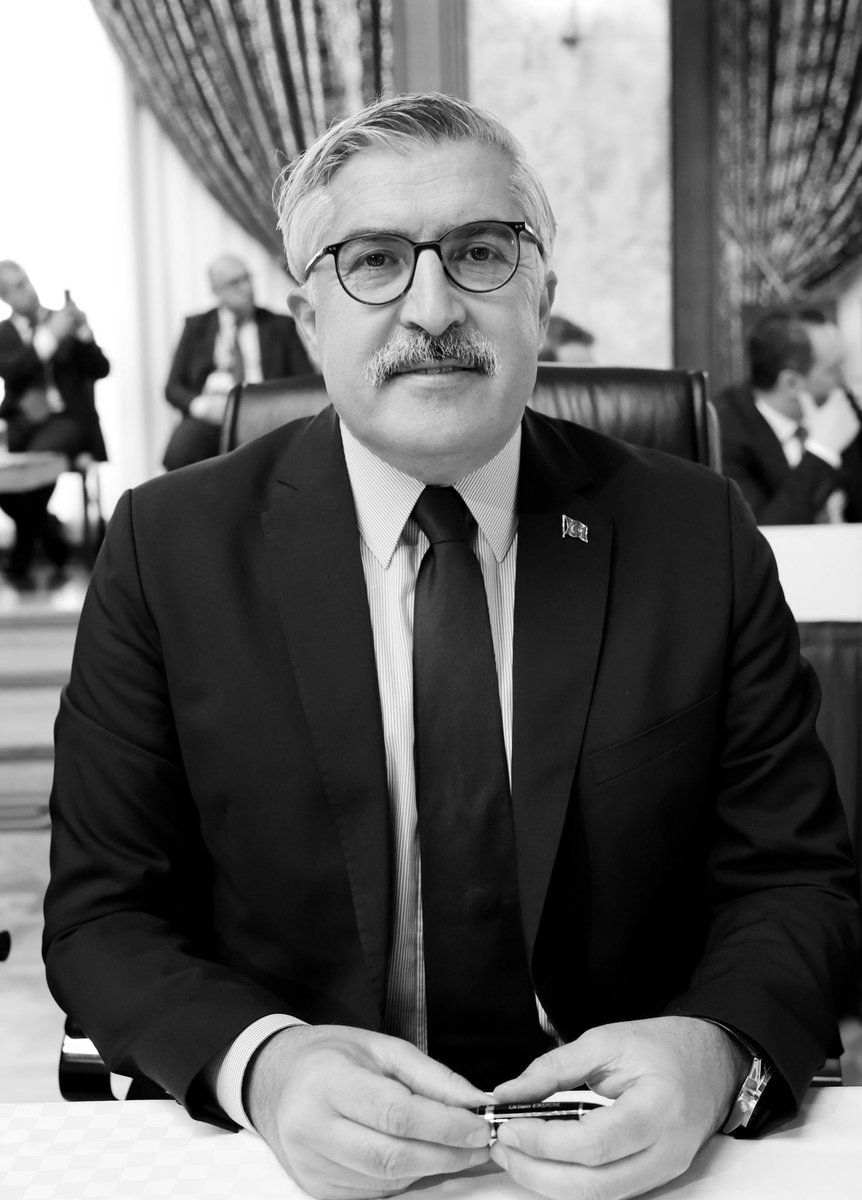 📍TBMM 🇹🇷

TBMM Başkanımız Sayın <a href="/NumanKurtulmus/">Numan Kurtulmuş</a>’un öncülüğünde, “Terörsüz Türkiye” vizyonuyla kurulan Milli Dayanışma, Kardeşlik ve Demokrasi Komisyonu’nun 9. toplantısını gerçekleştirdik.

Komisyonumuz; milletimizin huzur, adalet ve kardeşlik talebine Meclis çatısı altında