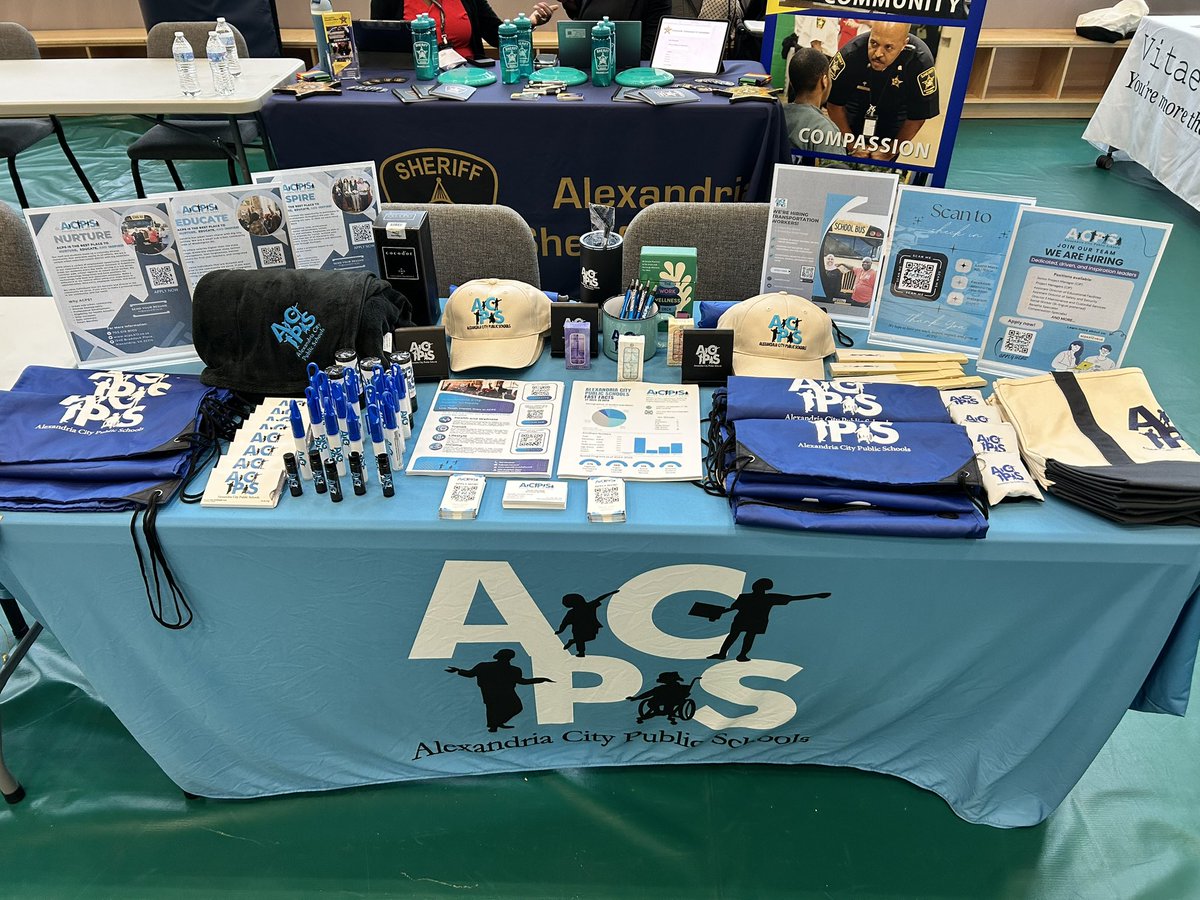 ACPSk12Careers's tweet photo. Still searching for career opportunities? Stop by our table TODAY at North Virginia Community College- Fine Arts Building. We’re here until 5pm! #Hiring #Jobfair #Giveaways #ACPS #ProjectManagers #Directors #HumanResources #ApplyNow https://t.co/oFuycYEy5u