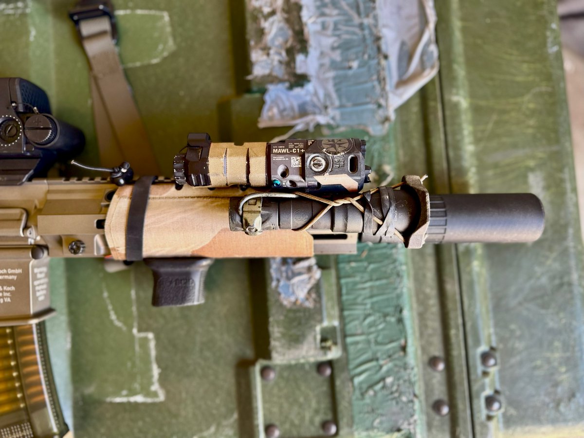 Ladies and Gents. 

The new main character.

I'm 1000 rounds in at this point. Early impressions are very good. Full details of the setup below, more to come. 

IPM4D-HK 416D Clone

Cat WB 718 Suppressor
BE Meyers MAWL C1+
Surefire 340 DF Turbo
Unity Modbutton
Unity Gas Cap