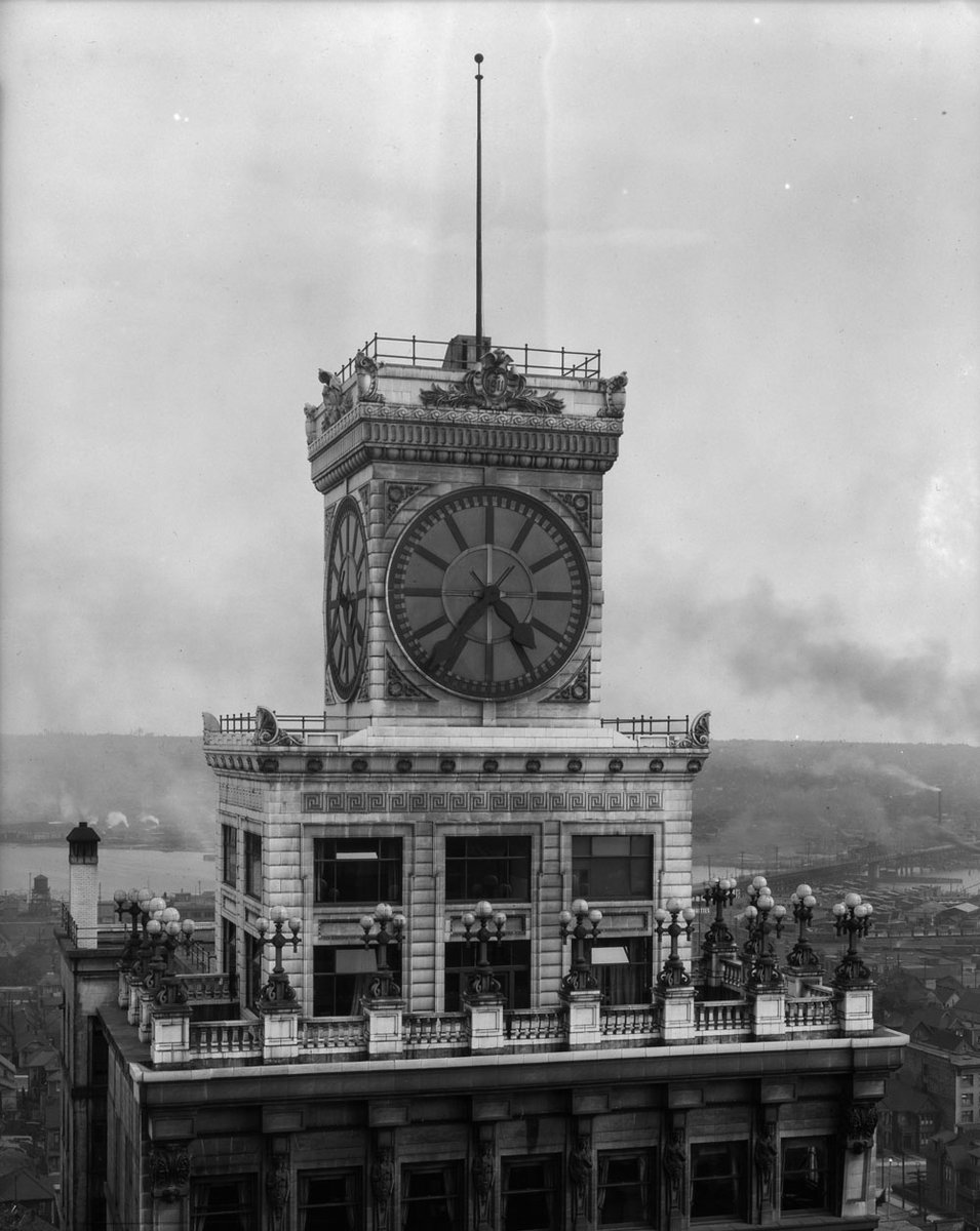 LibraryArchives's tweet image. The clock is ticking for the Price McIntosh Bursary!

Visible minorities, Indigenous peoples and/or persons with disabilities can receive support  for studies in fields related to libraries and archives.

Apply by September 24: canada.ca/en/library-arc… 

📷 3337037