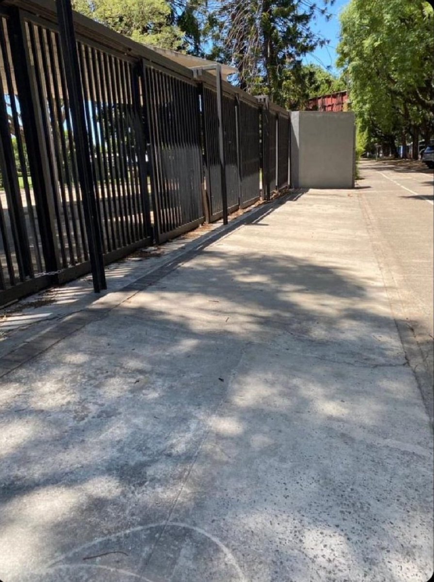 redivys's tweet image. CARPA 1 PARA LOS IMAGINADORES EN EL LOLLA 2026