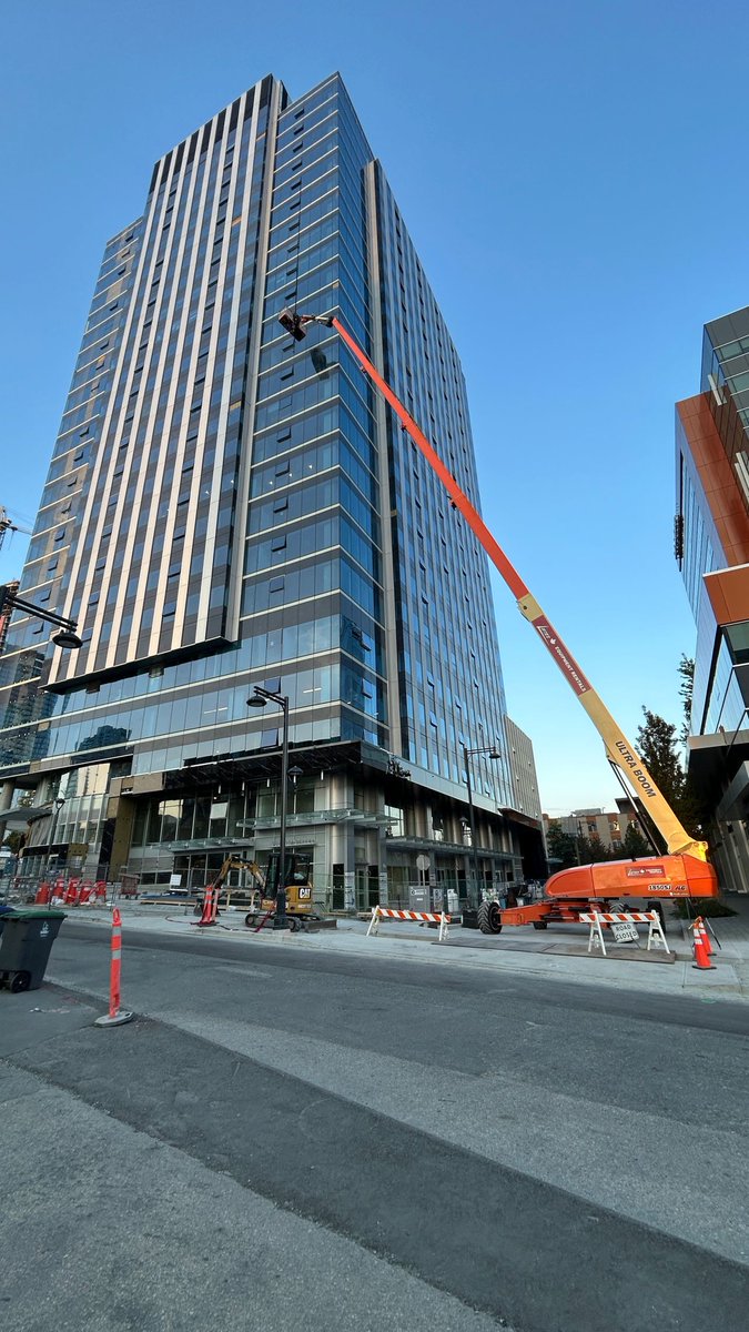 The largest boom lift in BC is in action at City Centre 4! 🚧 Jaymie P &amp; Danielle W reached new heights—safely of course &amp; with a view 👷‍♂️👷‍♀️ 

At Lark Group, safety + innovation go hand in hand as we push construction boundaries. 

#Construction #SafetyFirst #BC #SurreyBC