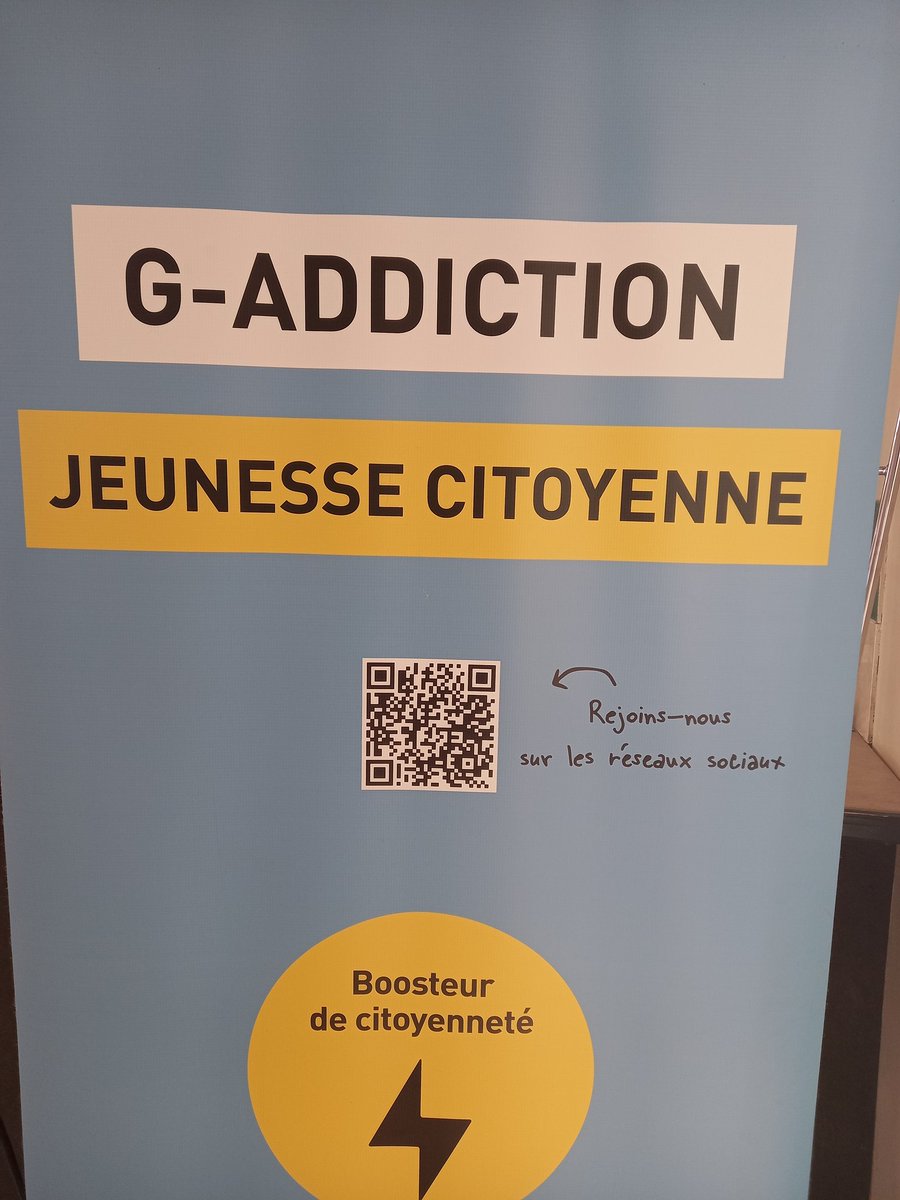 LyceeBourdelle's tweet photo. Escape game sur le thème de #securiteroutiere pour les #bts de @LyceeBourdelle ..faire passer des messages par le jeu.👍 https://t.co/vCJLTcFbZP