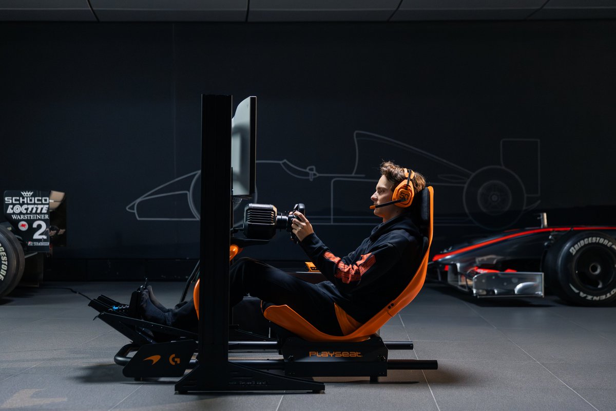 McLaren F1 Sim Racing Team tweet media