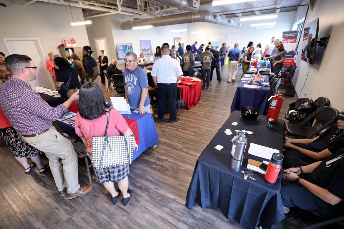 KnoxvilleCDC's tweet image. Thank you to the 18 vendors and all who attended today’s Landlord Resource Fair. Your participation and engagement contributed to a productive and informative event!
#ResourceFair #LandlordResources #KCDC