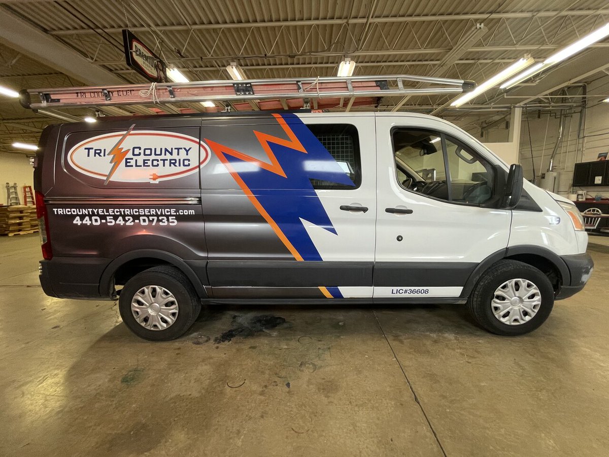This week’s #WrappedWednesday spotlight is on Tri County Electric! Their clean, professional wrap stands out everywhere. From spot graphics to full wraps, VMS has solutions to fit your brand and budget. Find yours: hubs.ly/Q03F17hh0
 #VehicleWraps #WrappedandReady