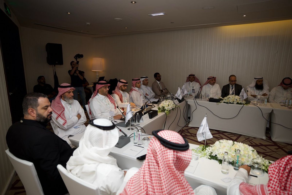 لمّاح tweet media