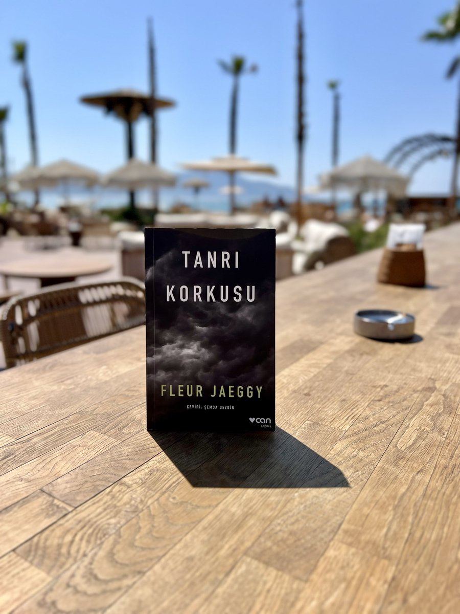 7 kısa öykü. Hissiz bir anlatıcı. 
Günübirlik okumaya elverişli. 
Öyküseverlerin gözünden kaçmamıştır 👌🏻