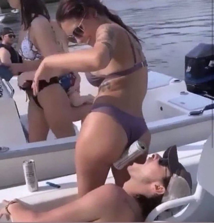 insane poses (@insaneposes) on Twitter photo 