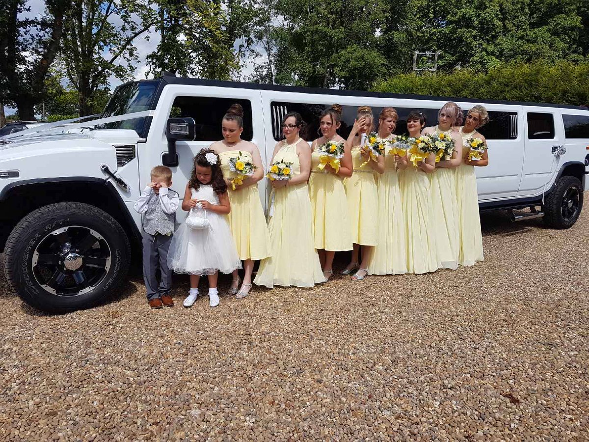 citylimos's tweet photo. http://www.citylimos,info wedding car hire Birmingham Live is now Booking for 2026 and 2027 here are just some of are cars we have to offer#wedding#car#hire#beauford#bramwith#Hummer#h2#baby#bentley#solihull#sutton#coldfield#dudleyi#westmidlands#citylimos https://t.co/sErP0l7AWW