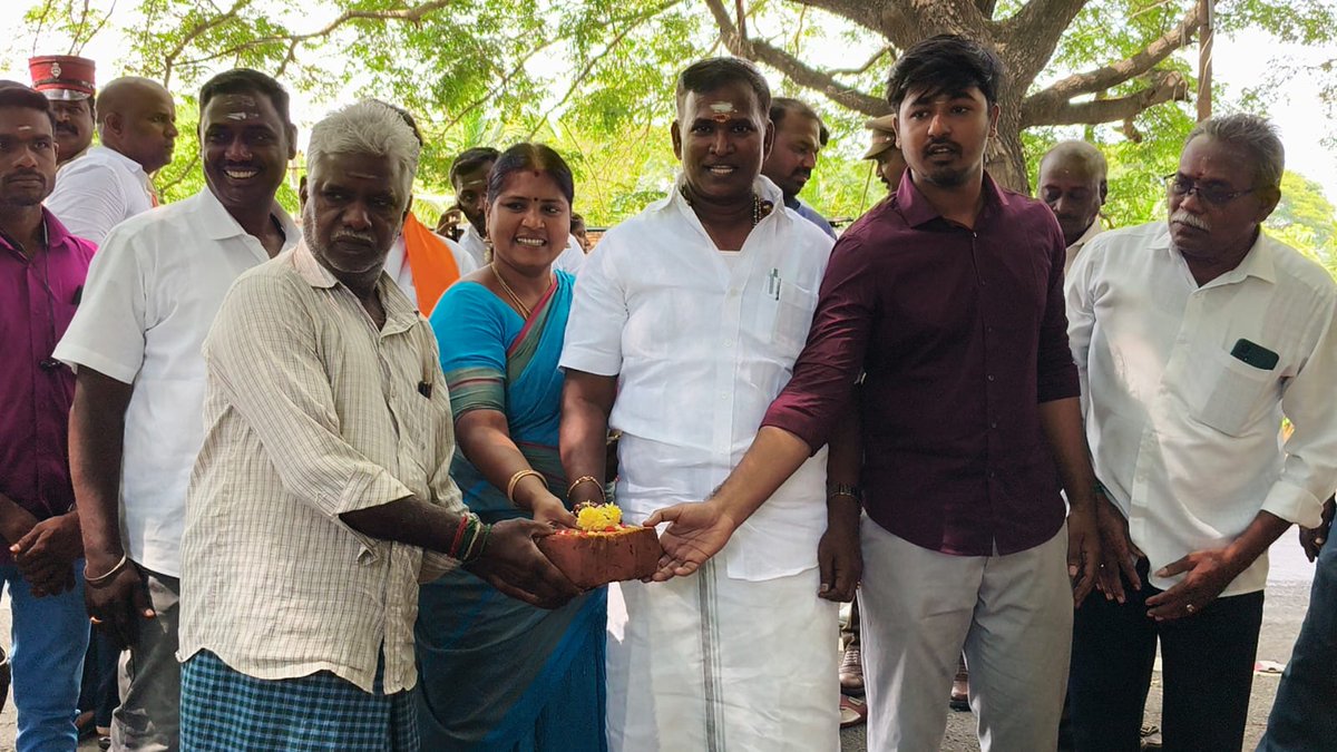 AKSaiJSaravanan's tweet photo. எனது ஊசுடு தொகுதிக்குட்பட்ட கூடப்பாக்கத்தில் ரூ.38.75 லட்சம் மதிப்பீட்டில் மதகு வாய்க்கால் பகுதியில் புதிய சுவர் அமைக்கும் பணிக்கான பூஜை நிகழ்ச்சியில் துறை  அதிகாரிகள் மற்றும் பொதுமக்களும் கலந்து கொண்டேன்.@BJP4Puducherry @BJP4India @AmitShah https://t.co/BAIzgLz3nZ