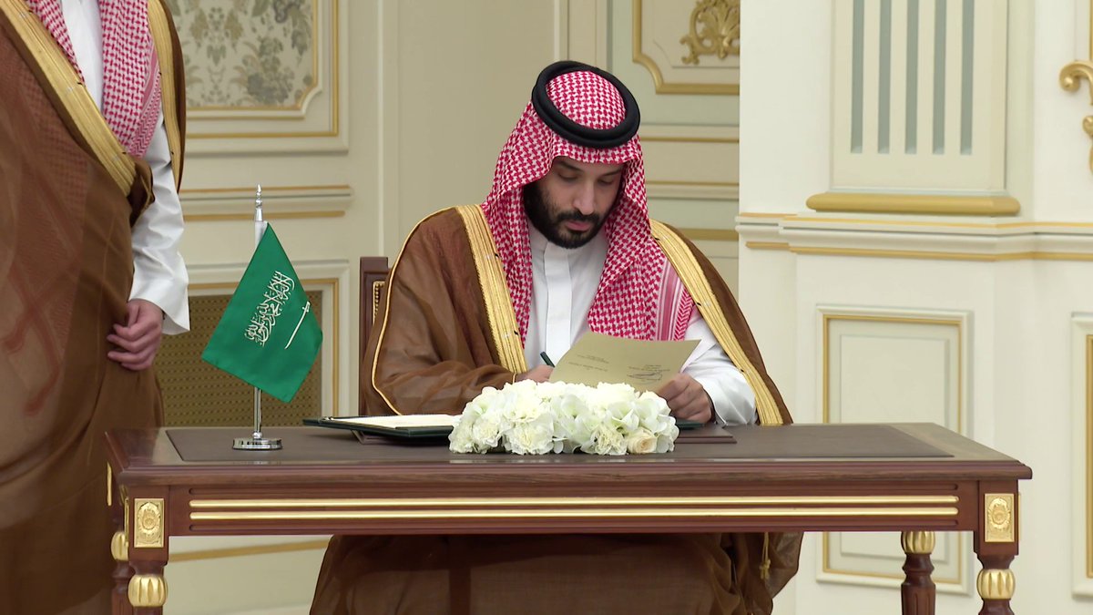 ولي العهد ورئيس وزراء باكستان يوقعان على اتفاقية الدفاع الاستراتيجي المشترك #الإخبارية ولي العهد ورئيس وزراء باكستان يوقعان على اتفاقية الدفاع الاستراتيجي المشترك #الإخبارية