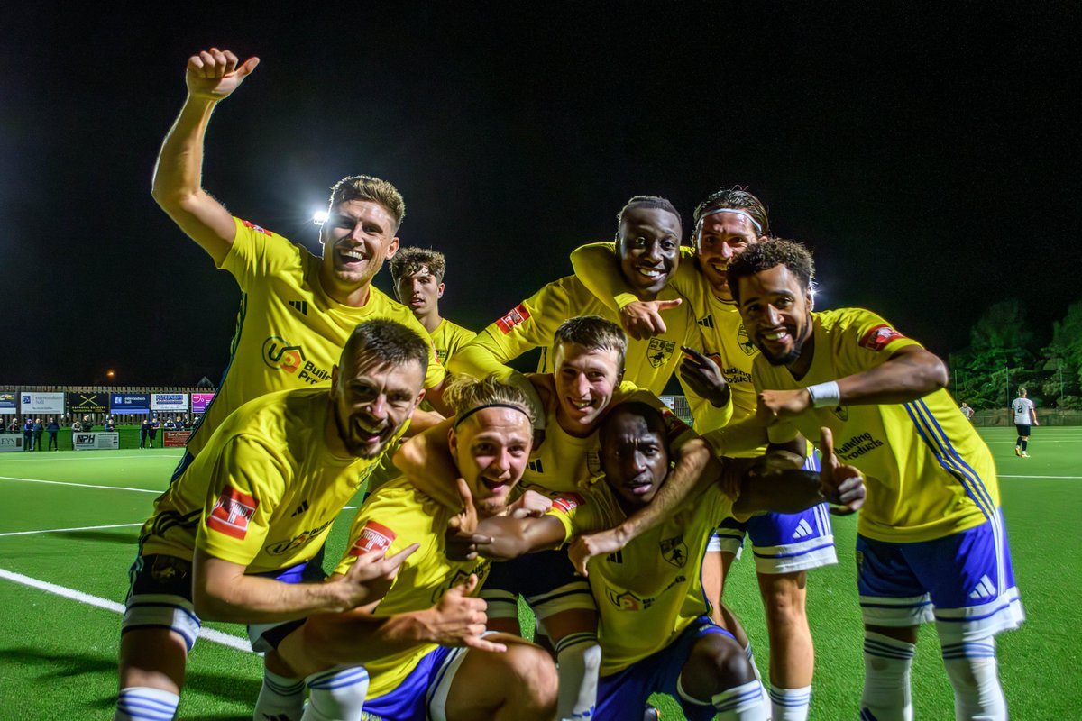 Photo's from last night's <a href="/IsthmianLeague/">The Pitching In Isthmian League</a> North fixture between <a href="/NewmarketTownFC/">Newmarket Town F.C</a> &amp; <a href="/Downham_TownFC/">Downham Town FC</a> flickr.com/photos/1898071…