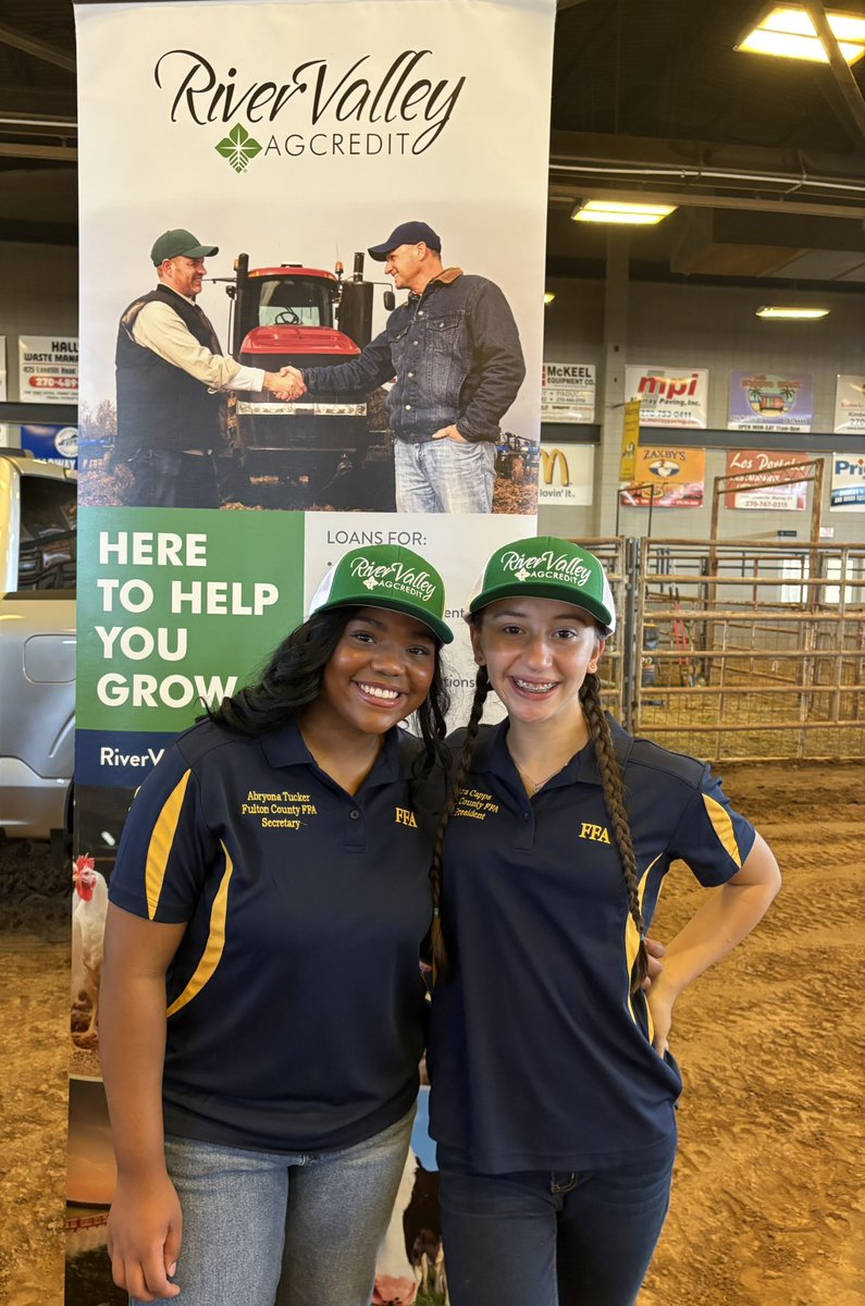 We had the pleasure of spending the day with several FFA Chapters, farmers and other ag related industries. Murray State University along with Raising Hope did a great job hosting National Farmer Appreciation Day. #RaisingHope