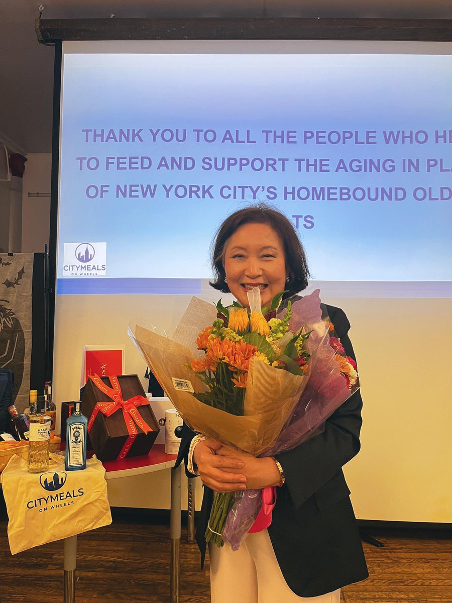 kcsnewyork's tweet image. On September 16, Citymeals on Wheels held its annual STAR Awards at Encore Community Services, The Chef Younghee Song from KCS Corona Older Adult Center was honored with the award for her unwavering dedication and outstanding service through both home.
#KCS #CitymealsOnWheels