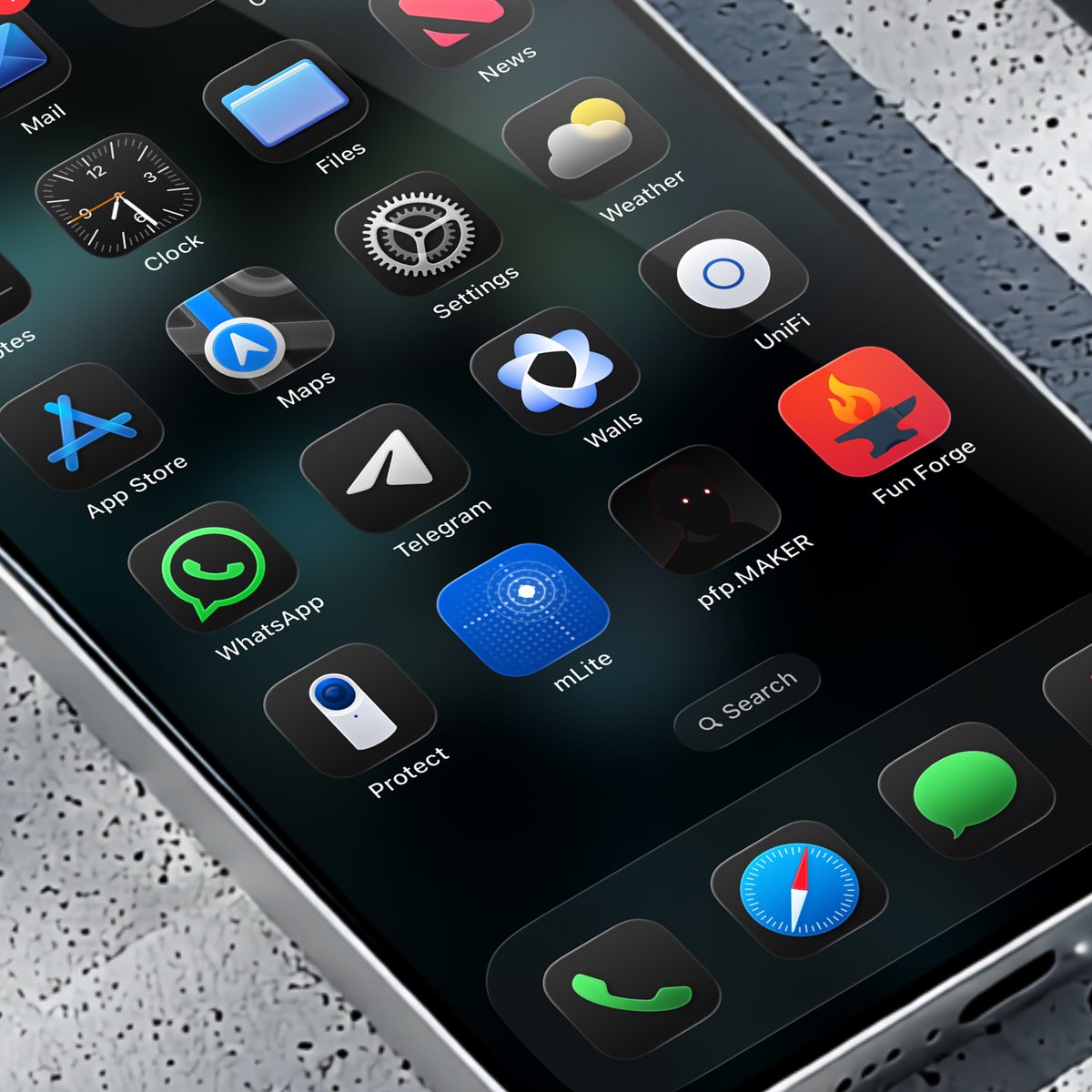 SeanKly's tweet image. #pfp.MAKER  dark mode app icon 🔥

Mockup: mLite iOS app 🎉