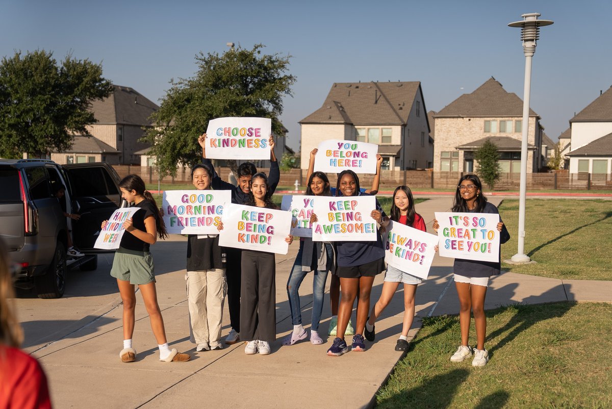 LewisvilleISD's tweet image. Everyone wins when Lewisville ISD 𝗧𝗘𝗔𝗠𝗦 𝗨𝗣 for Kindness!

We can&apos;t wait to see everyone dressed as their favorite hero (everyday or super) or role model tomorrow!

#LISDBeKind #OneLISD