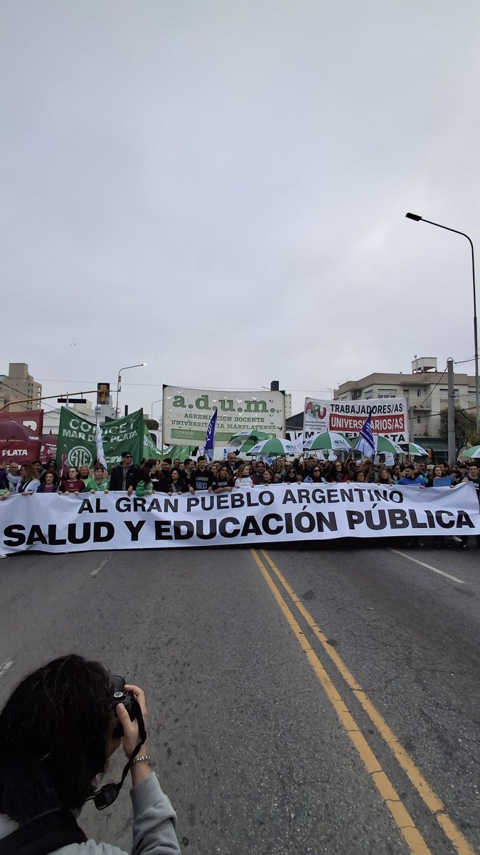 #MarchaFederalUniversitaria
Luchar sirve.