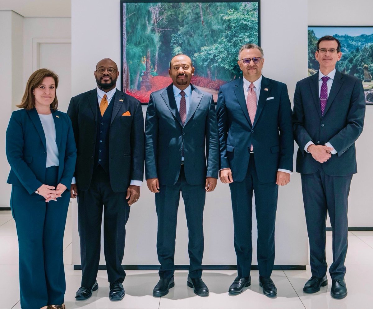 ⓉⓃ (@tesfanews) on Twitter photo ETHIOPIA ― U.S. Senior Advisor for Africa <a href="/US_SrAdvisorAF/">U.S. Senior Advisor for Africa</a>, Massad Boulos, met with PM Abiy Ahmed in Addis Ababa to «emphasize the importance of Ethiopia's engagement with its neighbors and its role in fostering peace and regional stability, a key priority of President Trump.»
In ETHIOPIA ― U.S. Senior Advisor for Africa <a href="/US_SrAdvisorAF/">U.S. Senior Advisor for Africa</a>, Massad Boulos, met with PM Abiy Ahmed in Addis Ababa to «emphasize the importance of Ethiopia's engagement with its neighbors and its role in fostering peace and regional stability, a key priority of President Trump.»
In