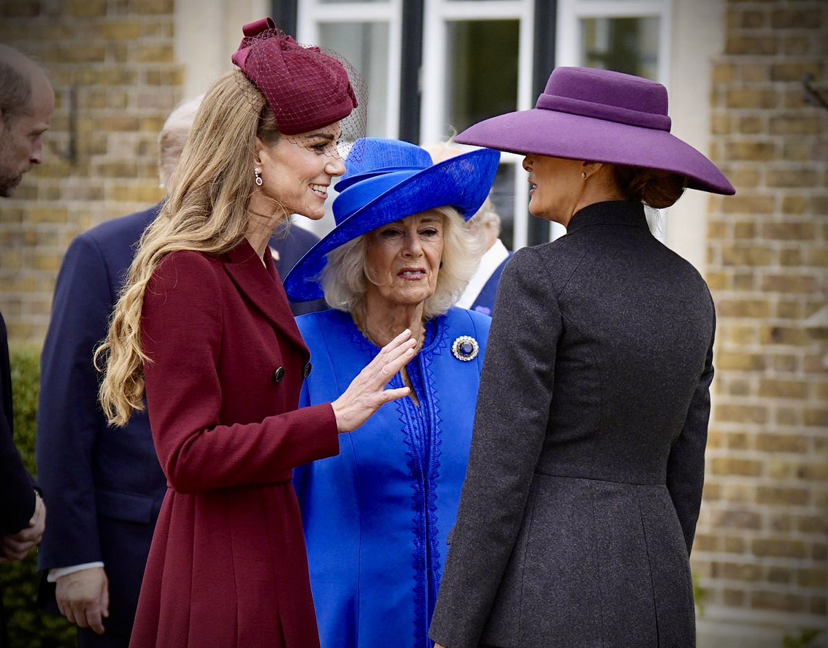 LandonJames84's tweet image. The ‘shoo’ heard round the world 😂. Camilla looked her dead in the face and went: ‘Piss off, Melania and I are talking here.’ Cold as ice. 🥶 #WindsorCastle