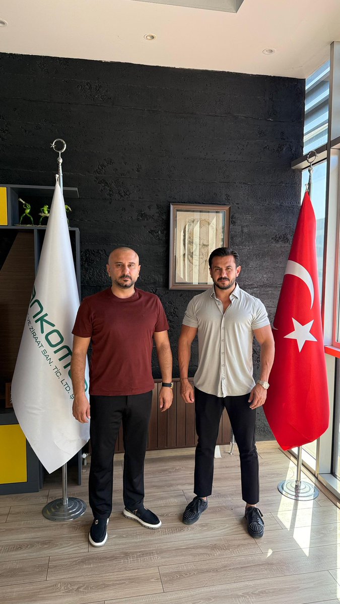 askinelma63's tweet photo. Türkiyenin Gururu Ankomer tohumculuk yönetim kurulu Başkanı değerli dostumuz Durali Tınas’ ı Ankaradaki fabrikasında ziyaret ederek başarılar diledik. #ankara #ankomer @DTINAS https://t.co/AdhLkL2UAW