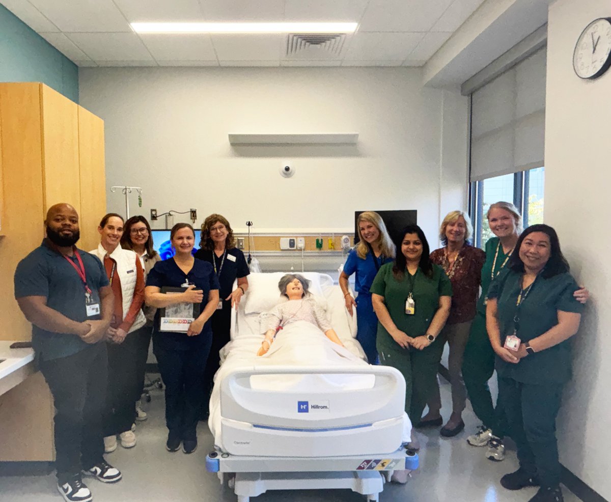 MarylandNursing's tweet image. Meet the people behind the curtain! In celebration of #HcSimWeek, we&apos;re spotlighting the team behind our simulation labs at @UatShadyGrove. The operations team keeps the lab running smoothly and the education team guides students through hands-on learning experiences. 👏
