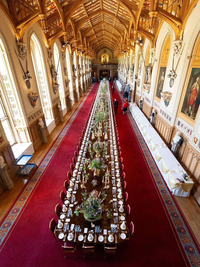 ZiaYusufUK's tweet image. All these seats, space for Kemi and even Ed Davey was invited.

Yet no invite for @Nigel_Farage, the leader of the party with a commanding lead in national polls, and close friend of the guest of honour.

Very sad.